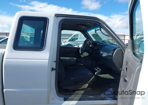 2003 Ford Ranger Xlt z USA, uszkodzony, nr VIN 1FTZR15E83PB05954